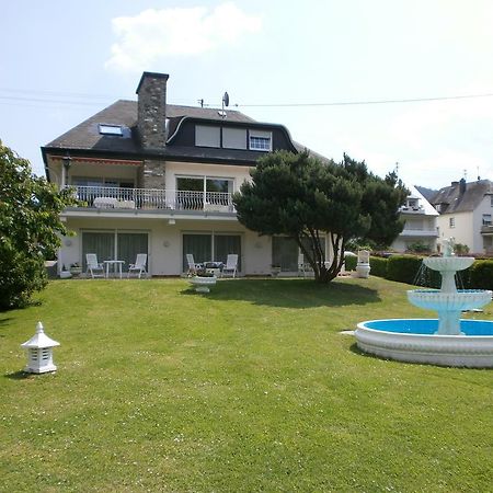 Hotel Gästehaus Lohmann Bullay Exterior foto